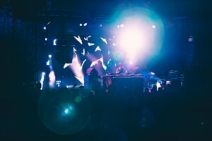 Concert avec lumières et DJ Elisa Do Brazil